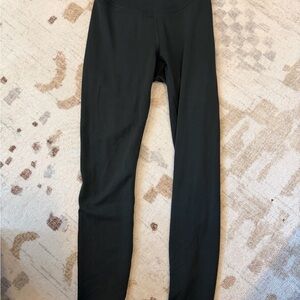 lululemon Align forest green size 4